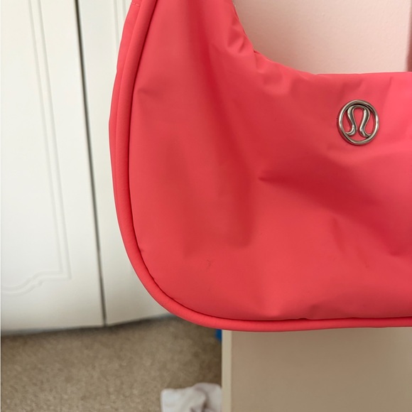 lululemon athletica Sakura Pink Shoulder Bag READ description - Picture 6 of 6
